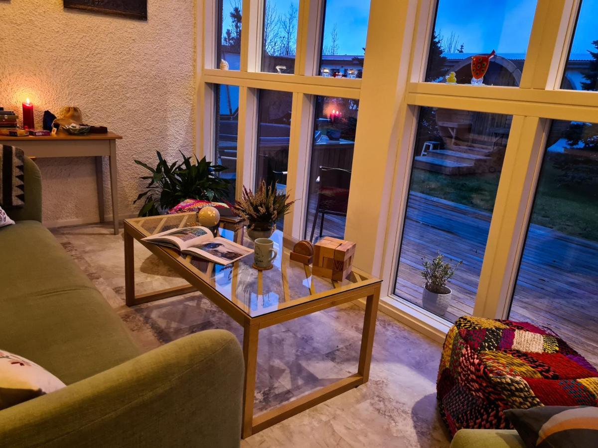 Tunfifill Guesthouse - Free Hot Tub And Sauna, Cozy And Quiet Hvammstangi Exterior foto