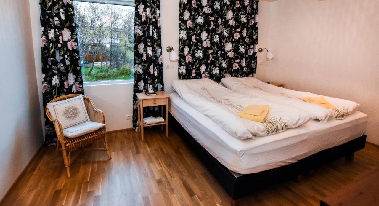 Tunfifill Guesthouse - Free Hot Tub And Sauna, Cozy And Quiet Hvammstangi Exterior foto